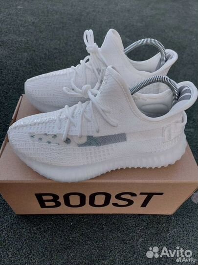 Кроссовки Adidas Yeezy Boost 350 V2 (White)