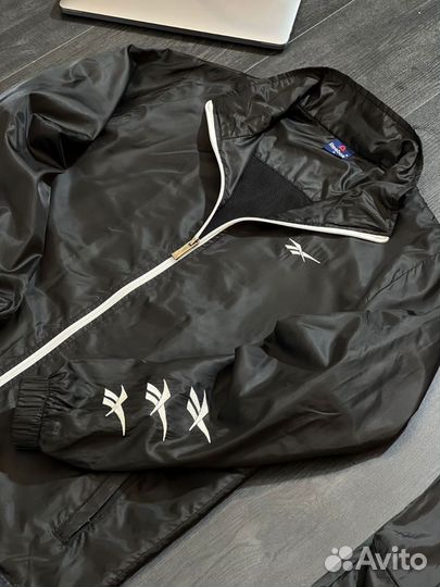 Костюм спортивный Reebok