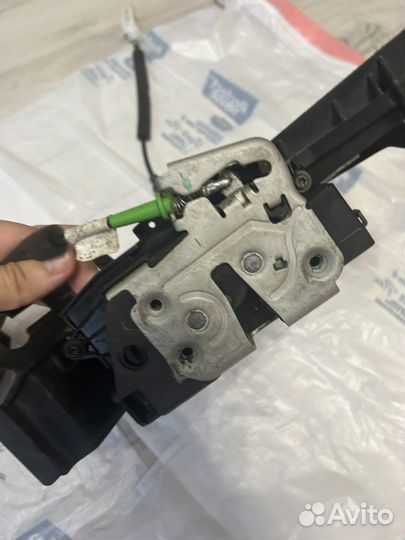 Ford mondeo 5 дверь задняя правая вся внутрянка