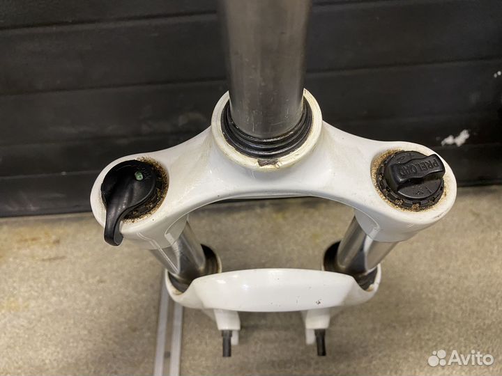 Вилка suntour xcm 26