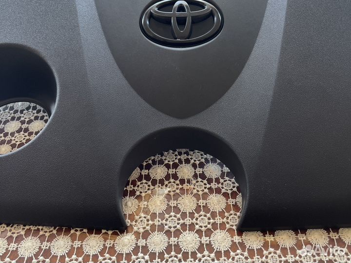 Декоративная накладка двигателя тойота Раф 4