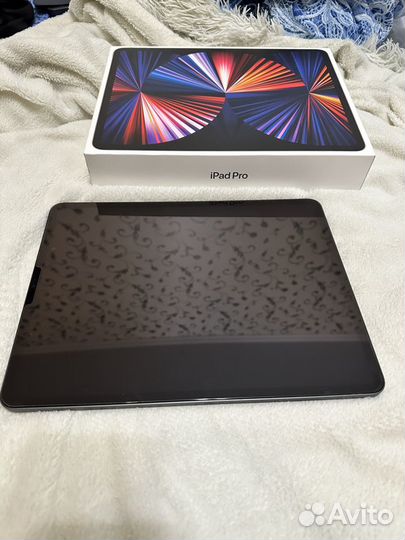 iPad pro 12,9 дюйма (5-го поколения) Wi-fi