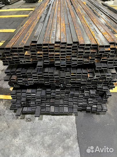 Труба профильная 40x20x1.5