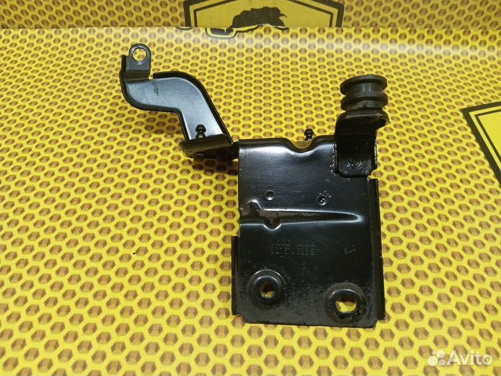 Кронштейн блока абс Volkswagen Jetta JEM dgxa 2019