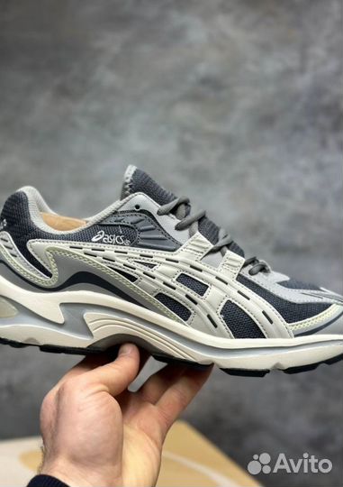 Серые Asics Preleus