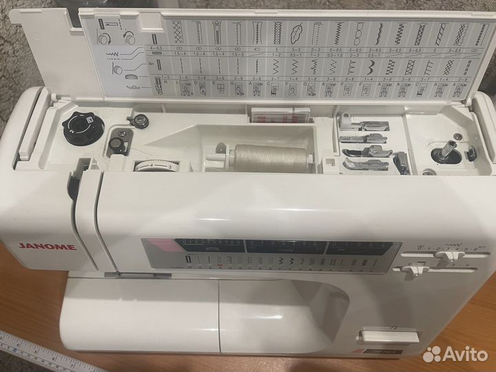 Швейная машина Janome 7518а