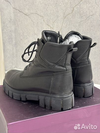 Ботинки женские зимние 36