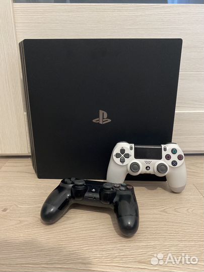 Sony PS4 pro 1tb