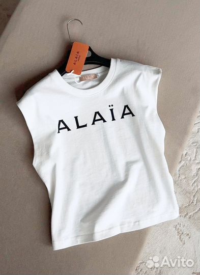 Топ alaia