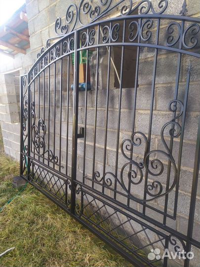 Кованые ворота
