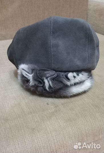 Берет женский зимний