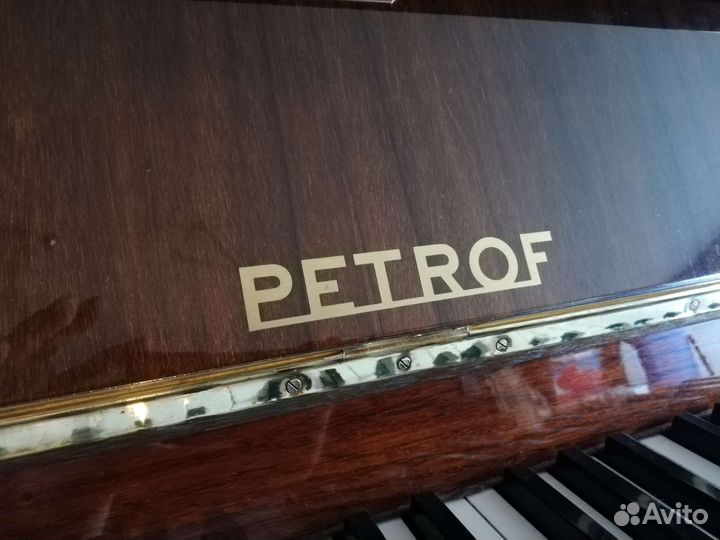 Пианино petrof