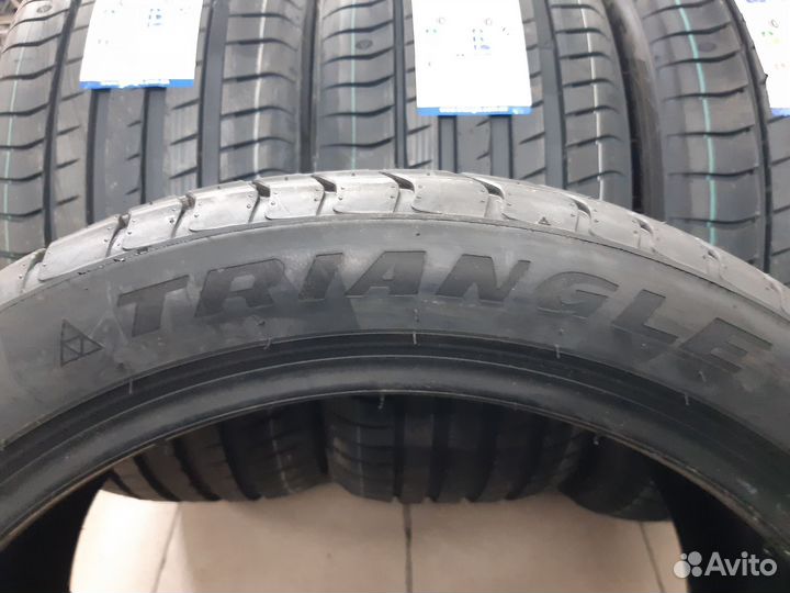 Triangle EffeXSport TH202 245/40 R18 97Y