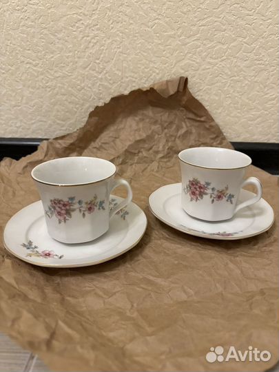 Сервиз (комплект из 8ми предметов чашки+блюдца)