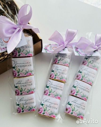 Корпоративные подарки на 8 марта