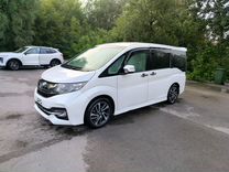 Honda Stepwgn 1.5 AT, 2017, 67 000 км, с пробегом, цена 1 900 000 руб.