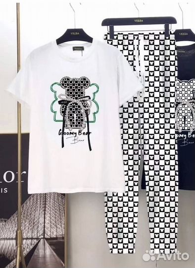 Костюм женский