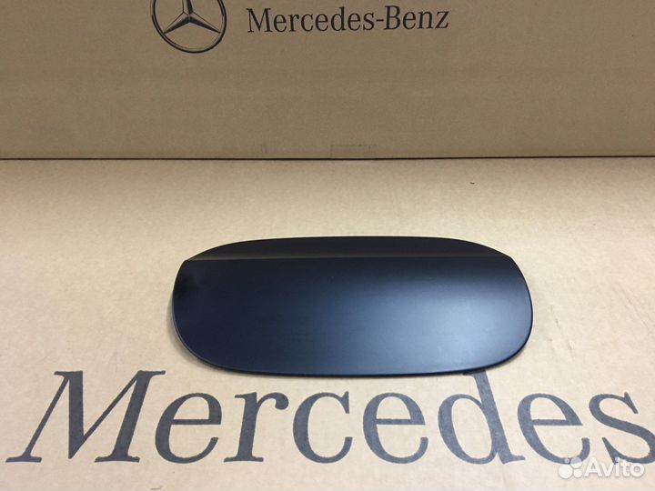 Лючок бака топливного Mercedes W213