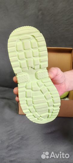 Кроссовки для подростка