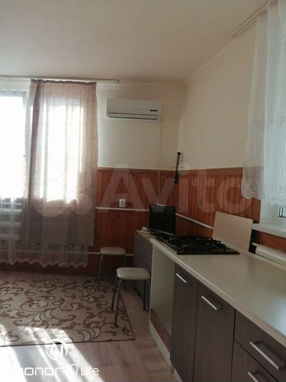 Комната 35 м² в 4-к., 2/2 эт.