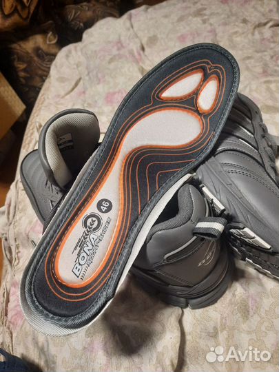 Кроссовки Bona 46р