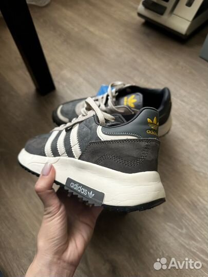 Кроссовки женские adidas