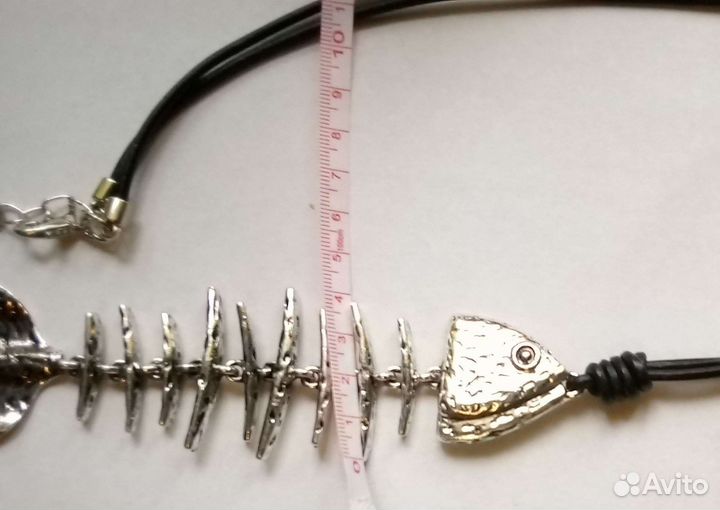 Колье на шнурке