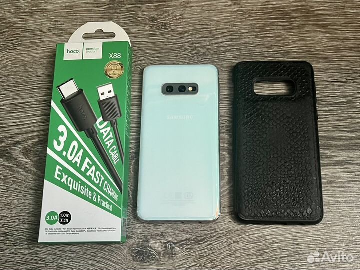 Samsung Galaxy S10e, 6/128 ГБ