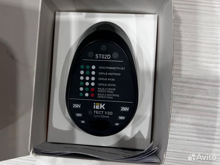 Тестер розеток IEK