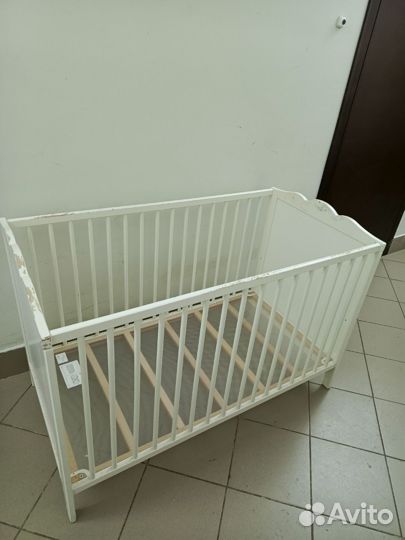 Детская кроватка