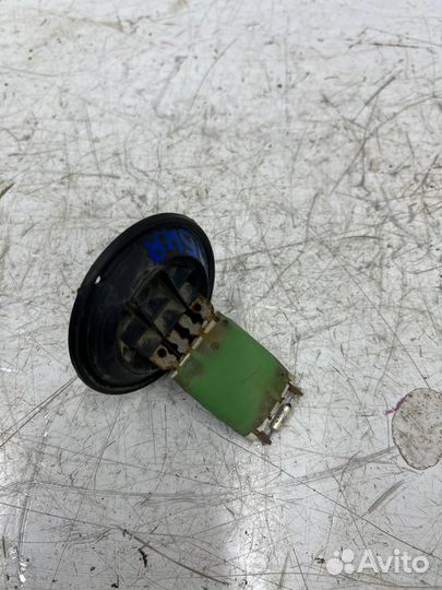 Резистор печки Skoda Fabia 2