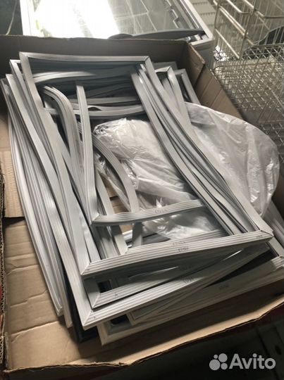 Уплотнительная резинка на холодильник