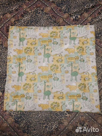 Матрасик для пеленального стола новый