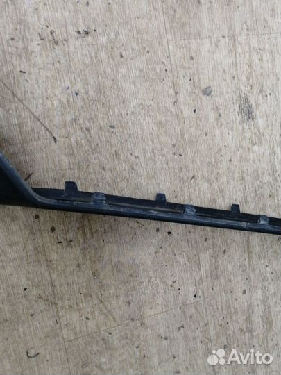 Накладка заднего бампера верхняя 9151831 Volvo S80