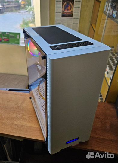 Игровой компьютер (i3 10105f,RTX 2060,16GB,SSD)
