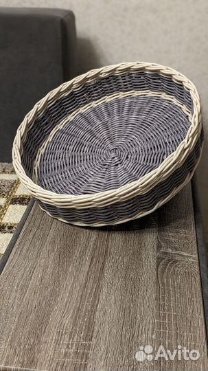 Плетёный поднос конфетница