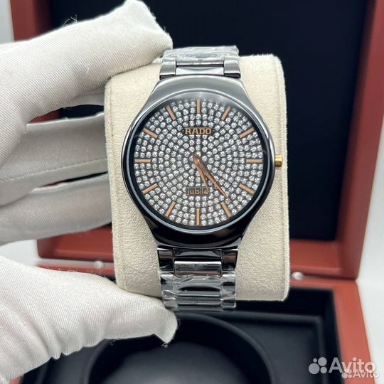 Женские часы Rado