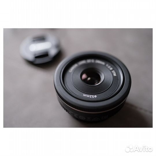 Объектив Canon EF-S 24mm f/2.8 STM