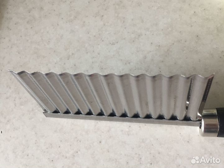 Нож для фигурной нарезки продуктов новый