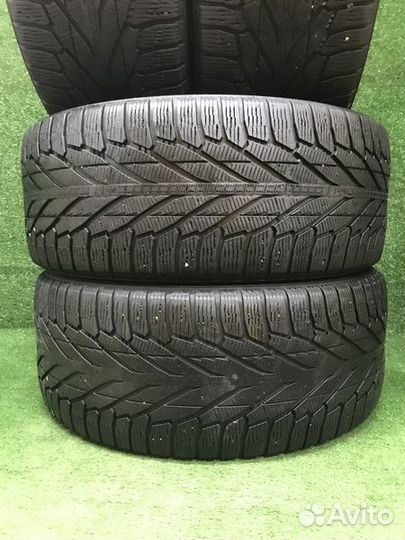 Nokian Tyres Hakkapeliitta R2 SUV 275/45 R20 110R