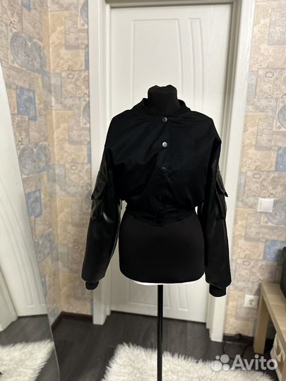 Бомбер женский