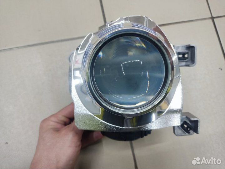 Фара запчасти правая Nissan Skyline V36 2007