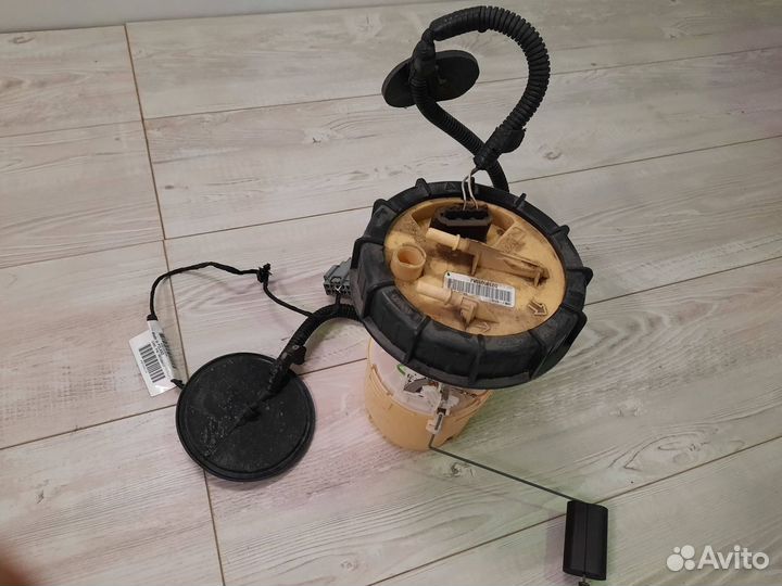 Топливный насос Volvo V50