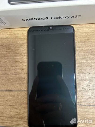 Samsung Galaxy A30, 3/32 ГБ