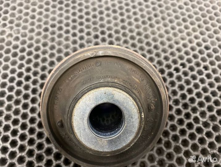 Подушка кузова Land Rover Discovery L319 406PN 4.0