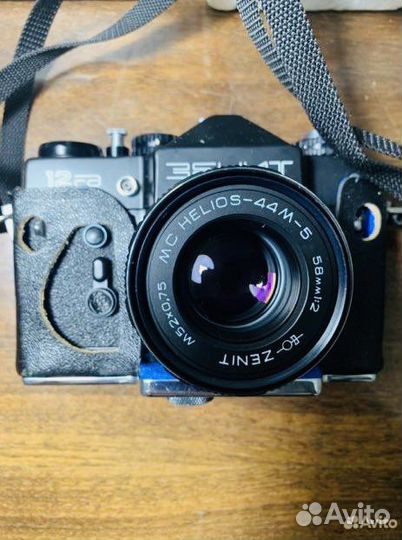 Плёночный фотоаппарат Зенит 12сд