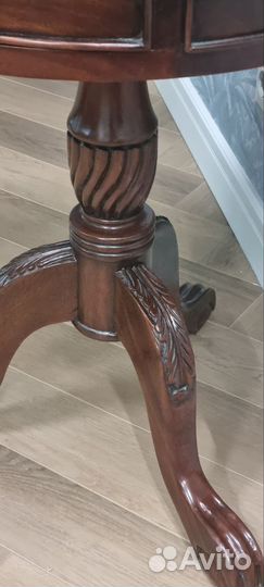 Журнальный столик