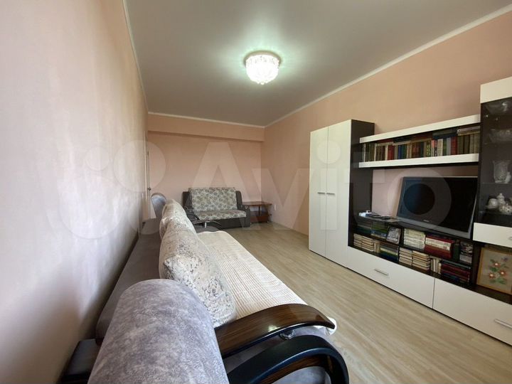 2-к. квартира, 72 м², 5/5 эт.