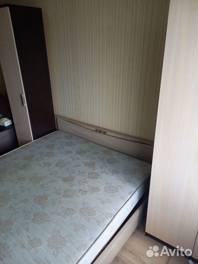 Продам кровать с матрасом бу