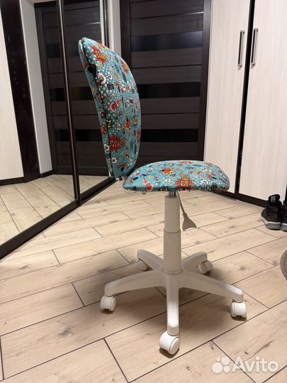 Компьютерный детский стул